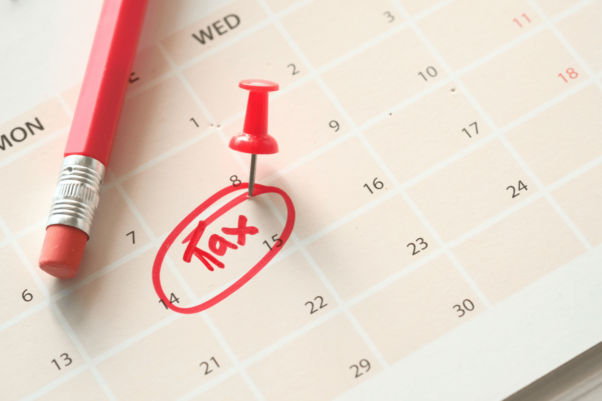Tax deadline calendar